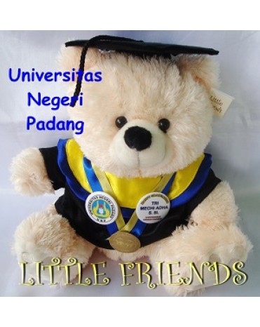 Boneka Wisuda Universitas Negeri Padang (30 cm)
